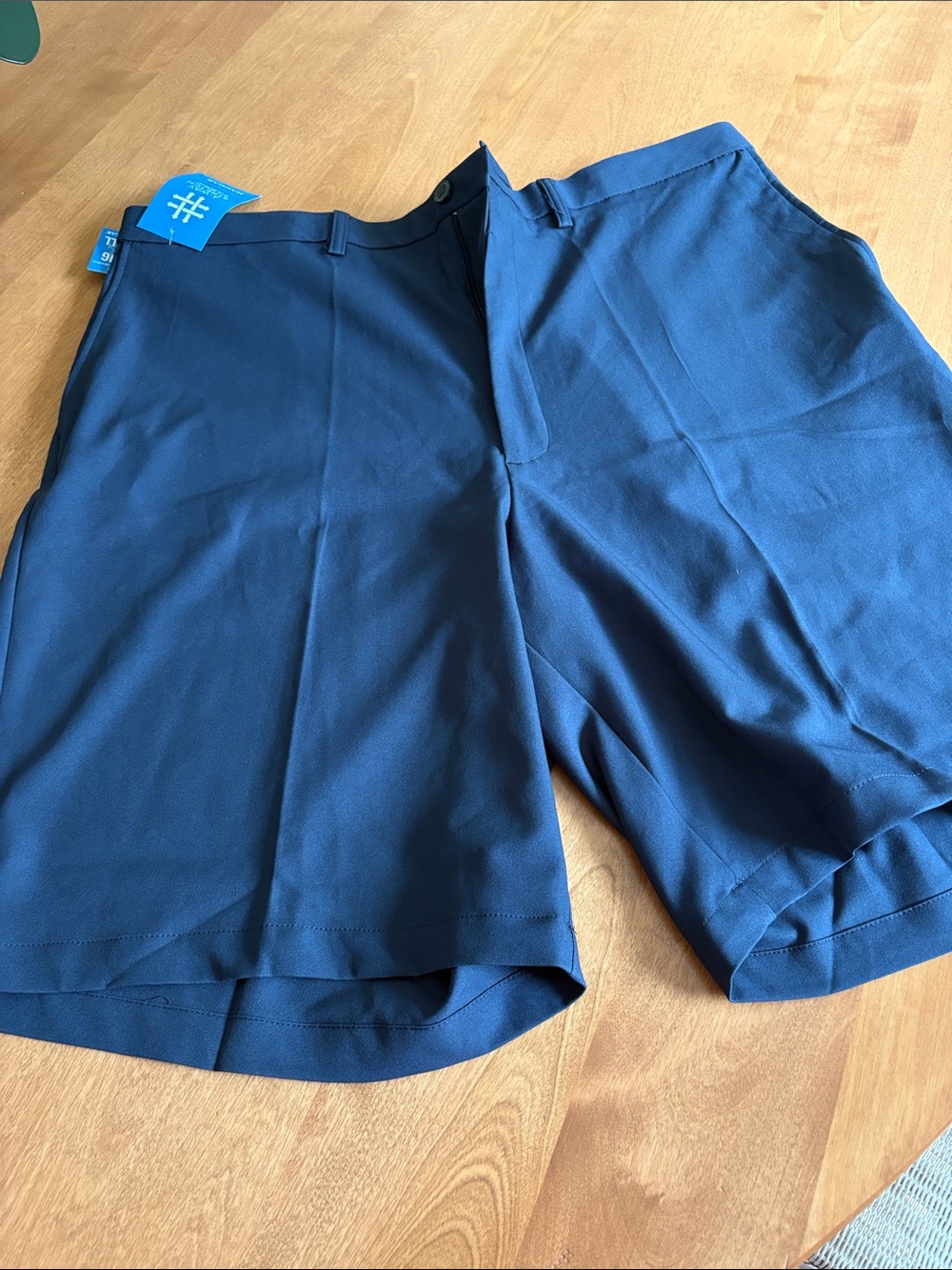 Haggar Cool 18 Pro Navy Flat-Front Performance Shorts Size 44